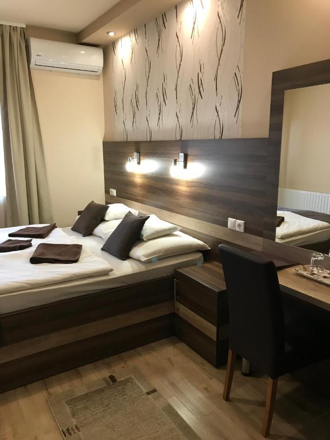 Royal Hotel Cserkeszőlő المظهر الخارجي الصورة