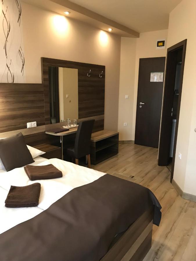 Royal Hotel Cserkeszőlő المظهر الخارجي الصورة