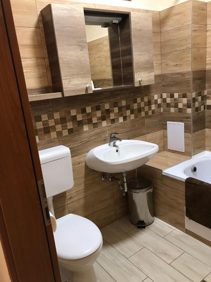 Royal Hotel Cserkeszőlő المظهر الخارجي الصورة