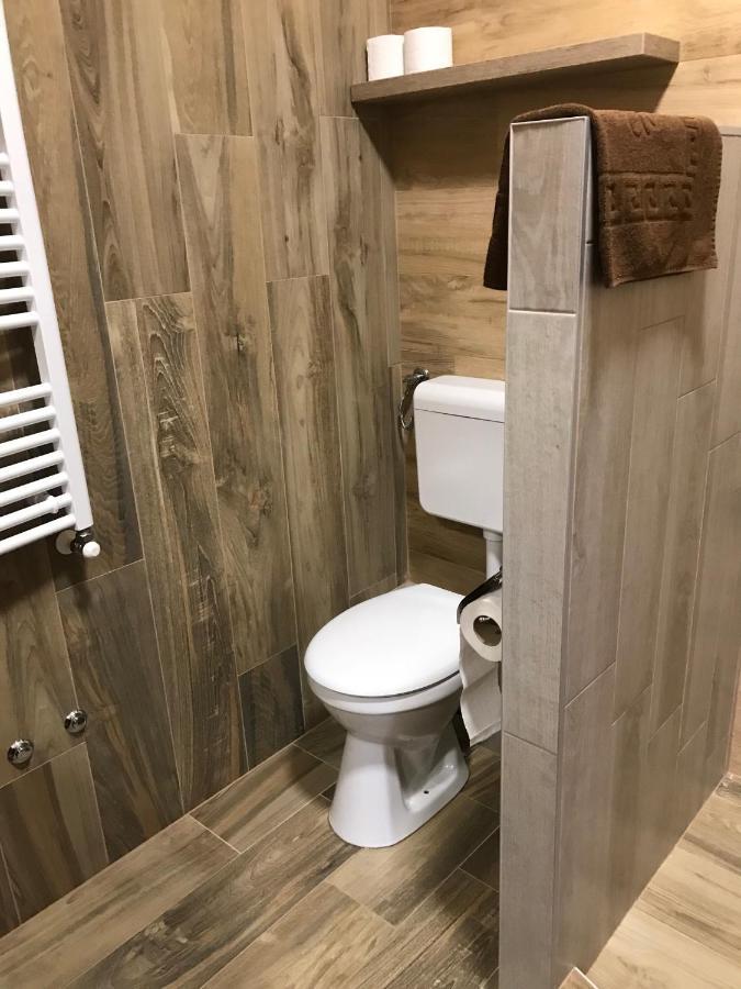 Royal Hotel Cserkeszőlő المظهر الخارجي الصورة