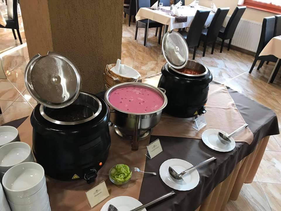 Royal Hotel Cserkeszőlő المظهر الخارجي الصورة