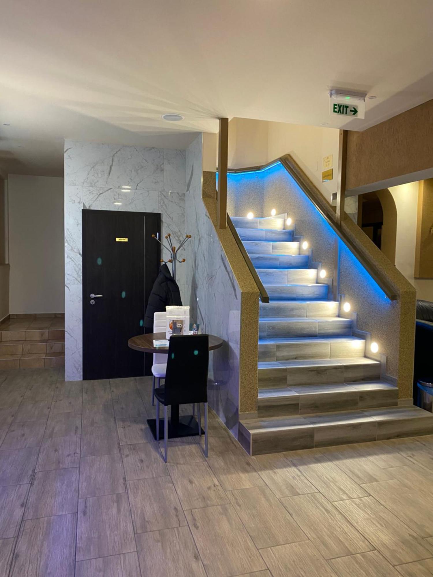 Royal Hotel Cserkeszőlő المظهر الخارجي الصورة
