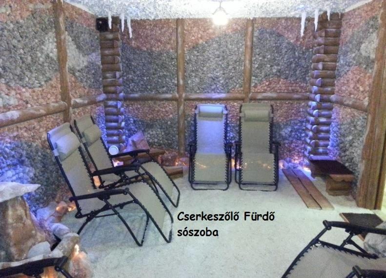 Royal Hotel Cserkeszőlő المظهر الخارجي الصورة