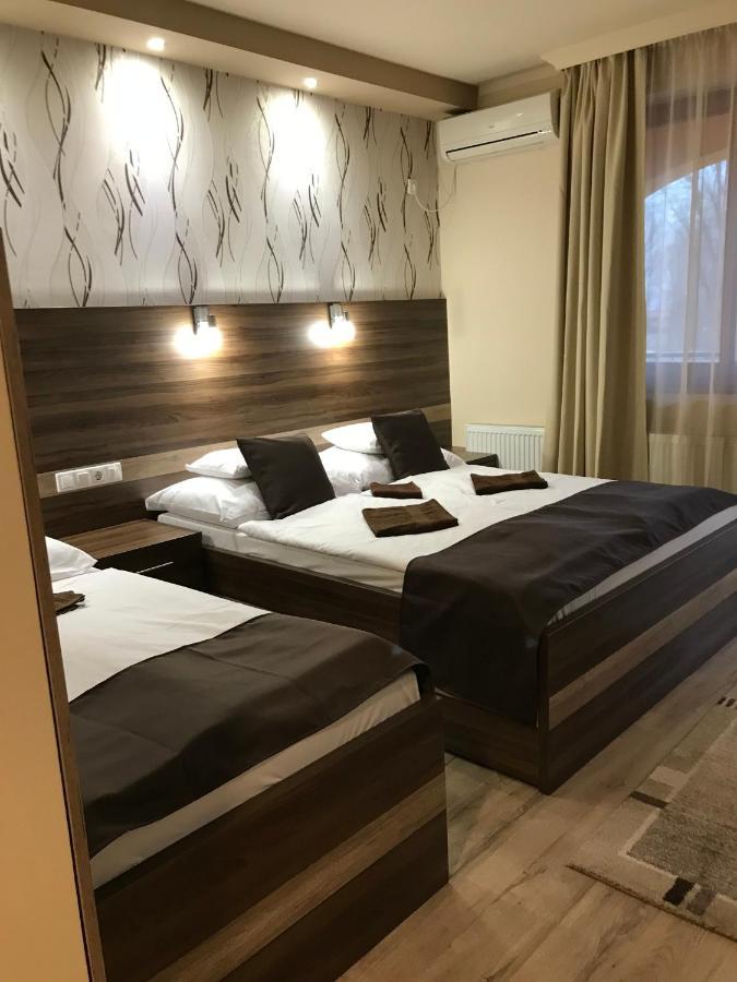 Royal Hotel Cserkeszőlő المظهر الخارجي الصورة